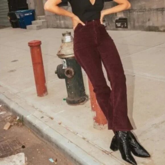 Levi's Ribcage Boot High Waist Corduroy Pants In Malbec 29 x 32 - Picture 2 of 13